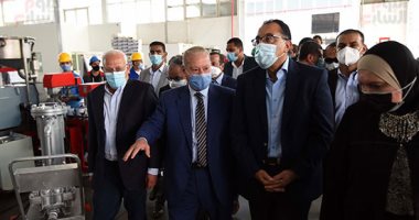 صور.. مدبولي يزور أحد مصانع الدهانات خلال جولته ببورسعيد اليوم