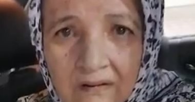 قلبها على ولدها انفطر .. أم رفضت حبس ابنها بعد إجباره لها علي الزحف 