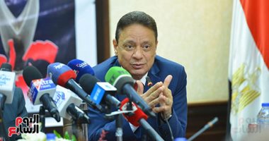 كرم جبر: نريد أن نقدم للعالم صورة مبهجة عن مصر خلال مباراة الأهلى والزمالك 