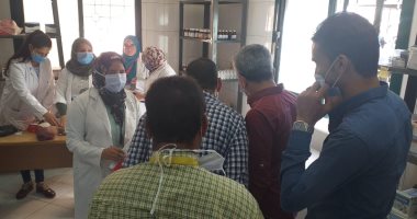 محافظ قنا ‪ :‬الكشف على 940 حالة بقافلة طبية بقرية حجازة قبلى ‪ ‬