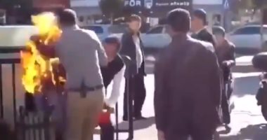 قمع أردوغان.. تركى يشعل النار فى جسده لظروفه الصعبة.. والحكومة للعاطلين: عيب عليكم