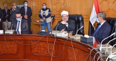 وزير الأوقاف: من يموت منا دفاعا عن الكنيسة كمن يموت دفاعا عن المسجد.. صور