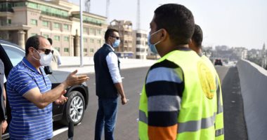 السيسى يتفقد مشروعات تطوير المحاور والكبارى بمحافظتى القاهرة والجيزة.. الرئيس يتابع مع المسئولين الموقف التنفيذى لسير الأعمال الإنشائية.. ويشدد على الالتزام بإجراءات الوقاية من كورونا مع بدء الموجة الثانية..صور