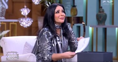 منى زكى تغنى "مصاحبش الفرافير".. ومحمد فراج يقلد "اللمبى".. فيديو وصور