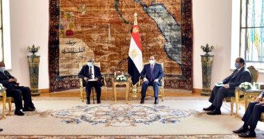 إشادة أفريقية بدور مصر تحت قيادة الرئيس فى دعم جهود حماية السلم والأمن فى أفريقيا.. السيسى يهنئ "نيوما" بجائزة "كيميت بطرس غالى للسلام"..ورئيس ناميبيا الأسبق: نؤيد مساعى القاهرة لحل أزمة سد النهضة عبر المفاوضات