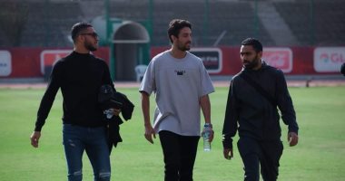 كواليس اليوم الأول لطاهر طاهر فى التتش.. استقبال حافل من محمد محمود فى "مستشفى الأهلى".. جولة مع الشحات وربيعة بملعب الأحمر.. جلسة خاصة مع موسيمانى.. عبدالحفيظ يحفظ اللاعب دستور الفريق.. ورسالة خاصة للأهلاوية
