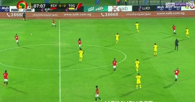 المنتخب يهدد مرمى توجو بتسديدات الننى ومصطفى محمد.. فيديو