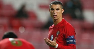 كريستيانو رونالدو يحتفل بعيد ميلاده الـ36.. 3 كتب تتحدث عن صاروخ ماديرا