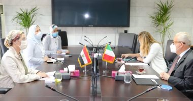 وزيرة البيئة تؤكد ضرورة النظر لقطاعات الطاقة والنقل والمخلفات لمواجهة تغير المناخ