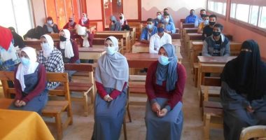 جامعة القناة تنظم ندوة عن أهمية التعليم الفنى بمدرسة أبو صوير الفنية الصناعية