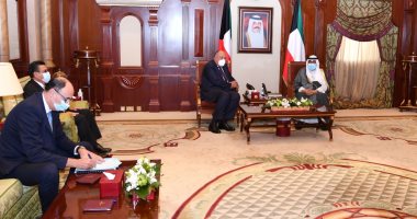 السيسي يوجه دعوة لأمير الكويت لزيارة مصر.. وزير الخارجية يؤكد أهمية مواصلة التنسيق والتشاور رفيع المستوى بين البلدين.. سامح شكرى يعرب عن تقدير الدولة المصرية للدعم الكويتى للاقتصاد المصرى خلال السنوات الأخيرة