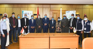 محافظ قنا يشهد توقيع بروتوكول تعاون لتطوير 7 مراكز للأسرة والطفل