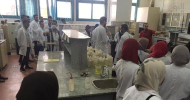 طلاب زراعة جامعة سوهاج في زيارة لجهاز شئون البيئة بأسيوط .. صور 