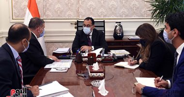 رئيس الوزراء يتابع ملفات عمل وزارة قطاع الأعمال العام