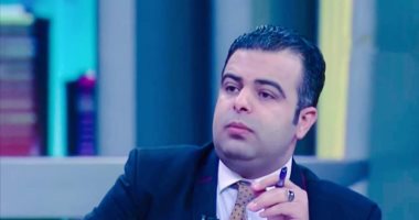 خبير إعلامى: الإعلام المصرى نجح فى مواجهة الأزمات وتفنيد الشائعات والأكاذيب