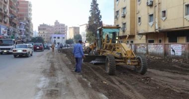 البدء فى أعمال تطوير المنطقة المحيطة بالمستشفى التعليمى بشبين الكوم.. صور