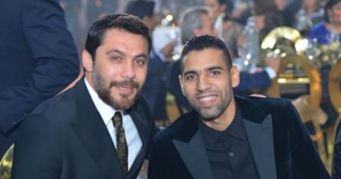 أحمد حسن داعما مؤمن زكريا: كلنا بنحبك ومعاك وبندعيلك