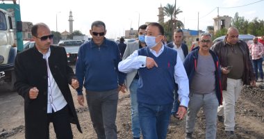 محافظ الإسكندرية يأمر بإيقاف وتحويل المسئول عن إشغالات حى العجمى للتحقيق  