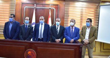 رئيس جامعة بنى سويف يشيد باختيار 8 من أبناء الجامعة ضمن أفضل علماء العالم 