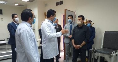 وزير الشباب والرياضة يتفقد مركز الطب الرياضى التخصصى بمدينة نصر