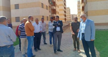 مساعد نائب وزير الإسكان يتفقد مشروعات الإسكان الاجتماعى بحدائق أكتوبر 