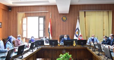 تفاصيل اجتماع رئيس جامعة بنى سويف بمجلس شئون خدمة المجتمع وتنمية البيئة