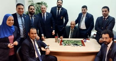 ضبط أقراص مخدرة وكوكايين وماريجوانا فى علب فيتامينات مع راكب بالمطار