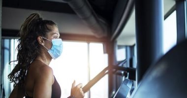 دراسة أمريكية: ارتداء الكمامة لا يضعف وظائف الرئة أثناء النشاط البدنى