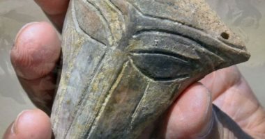 خيال علمى.. العثور على قناع عمره ٦ آلاف عام يحمل وجه مخلوقات أسطورية