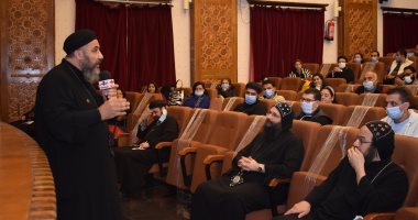 "تيرانس" للتعليم اللاهوتى تبدأ محاضرات العام الجديد بحضور الأساقفة.. صور