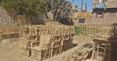 التضامن تنعش مستقبل صناعة الجريد فى قنا.. دعم المستحقين فى 700 عائلة يعملون بالصناعة التراثية.. وإقامة معارض لتسويق المنتجات بالمحافظة.. ووكيل الوزارة يكشف عن حزمة مساعدات على رأسها صرف معاش تكافل وكرامة.. صور