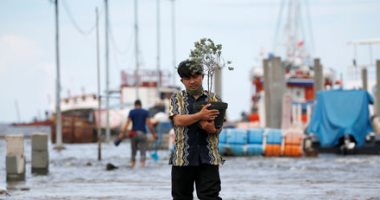 موجة جديدة من الفيضانات تضرب أندونيسيا ودول شرق آسيا.. ألبوم صور