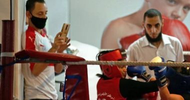 ملاكمات صغيرات يشاركن بمسابقة فى بقطاع غزة