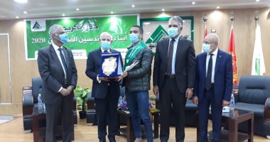 تكريم أوائل الشهادات والماجستير والدكتوراه بنقابة المهندسين ببورسعيد.. صور