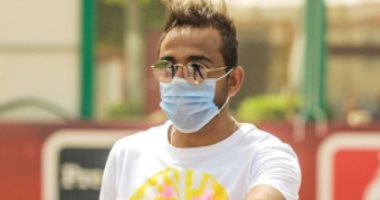 كهربا يستعين بـ"المشروبات والهواء الطلق" فى عزل كورونا