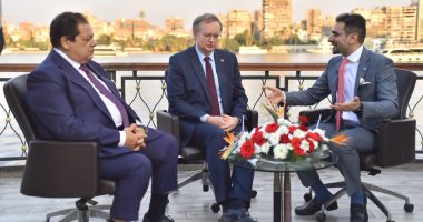 أبو العينين: سأتبنى قضايا مصر المهمة مع أوروبا.. وأقود حملة عالمية لإعداد تشريع يجرم الاساءة للأديان والرسل..السيسي حارب الإرهاب نيابة عن العالم ومصر حققت النمو الاقتصادي الأكبر فى الشرق الأوسط وافريقيا 