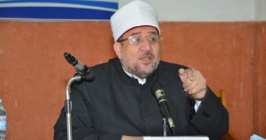 وزير الأوقاف يعمم دورات ترشيد استخدام وسائل التواصل الاجتماعى على جميع العاملين بالأوقاف