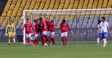 الأهلى يؤدى مرانه فى نفس موعد مباراة الزمالك بمشاركة نجوم الفريق