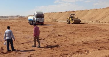 مشروعات عملاقة لحماية أهالى البحر الأحمر من مخاطر السيول.. بحيرات جديدة بالزعفرانة شمال غارب.. وحواجز خرسانية بسفاجا.. المشروعات تحمى المحافظة من مخاطر الأمطار لسنوات.. وتعزز فرص الاستفادة من المياه.. صور