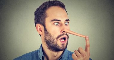 أشهر كذبات الرجال لإنهاء الخلافات الزوجية.. "شكلك حلو وإنتى متعصبة"
