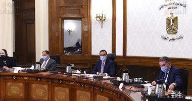 رئيس الوزراء يُتابع خطوات تطوير صناعة الغزل والنسيج