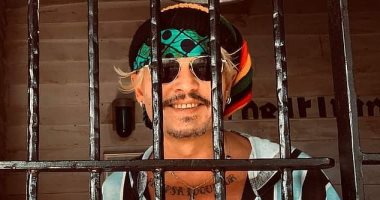 جونى ديب يحتفى بجائزة فيلم Minamata من وراء القبضان بعد خسارة قضية التشهير