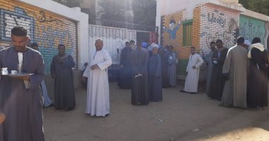 عمليات تنسيقية شباب الأحزاب ترصد توافد مئات الناخبين على لجان بنى مزار بالمنيا
