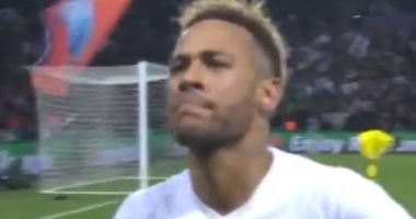 دورى الأبطال يحتفى بعودة نيمار للتدريبات برقصة له فى الملعب.. فيديو