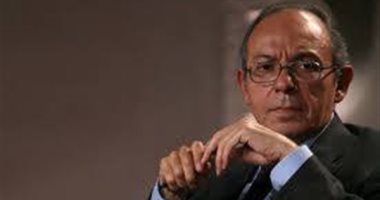 محمد عبد العزيز يناقش "الجريمة المكسيكية" لـ إيكتور آجيلار على النيل الثقافية