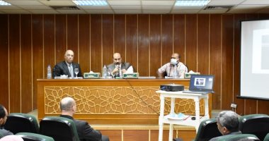 محافظ أسوان يعلن إنهاء 47% من الطريق الإقليمى الدائرى الشرقى