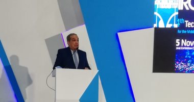 وزير الإنتاج الحربي يتفقد جناح الوزارة بمعرض "Cairo ICT 2020 " وعدد من أجنحة الشركات المشاركة