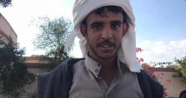 "رشاد" أصم أبكم يعول أسرته.. فقد والده فى مجزرة الروضة وحلمه الحصول على وظيفة