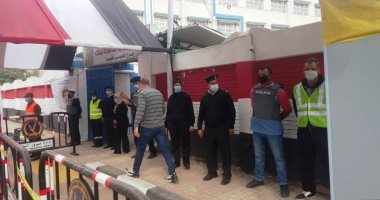 إقبال كثيف على لجان الإعادة بمجلس النواب.. وإجراءات احترازية مشددة ومنع الدخول بدون كمامات وانتظام سير الاقتراع.. رئيس جامعة أسيوط ونوابه يدلون بأصواتهم.. ومعمر يؤكد: "صوتى لوطنى وبنتخب عشان خاطر بلدى".. صور
