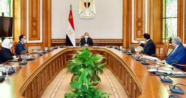 السيسى ينهى كلمته للشعب بشأن مواجهة كورونا بالدعاء: اللهم أنت ربى لا إله إلا أنت عليك توكلت وأنت رب العرش العظيم.. اللهم إنى أعوذ بك من شر نفسى ومن شر كل دابة أنت آخذ بناصيتها إن ربى على صراط مستقيم" (فيديو)